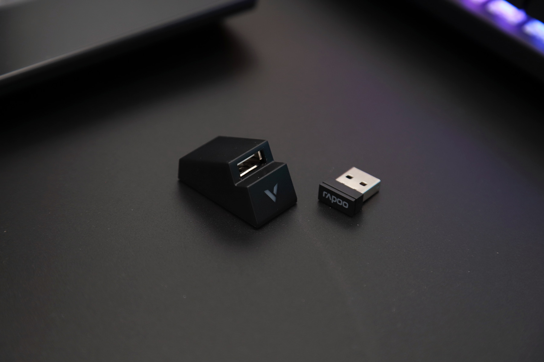 雷柏vt950无线游戏鼠标评测真香,一款自带屏幕的游戏鼠标雷柏vt960