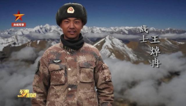 中国军人用血肉之躯肆虐洪水,00后解放军官兵抗震救灾