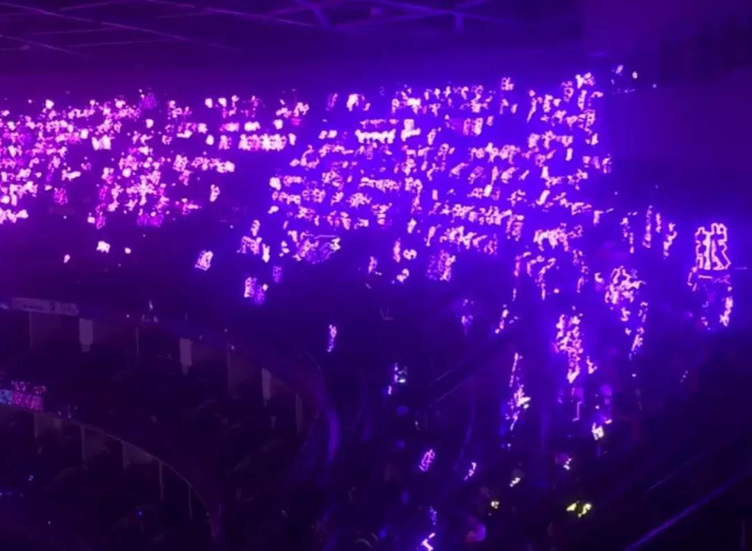 火箭少女炸裂舞台,火箭少女出道夜首秀