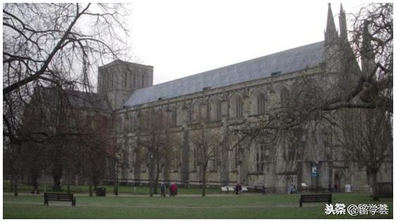 英国本科预科推荐学校,英国南安普顿大学预科班