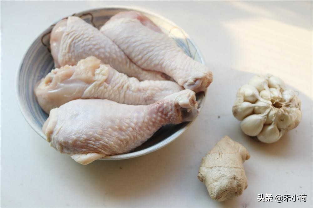 鸡腿这样做太好吃了不烤不油炸,鸡腿这样做不用吐骨头啦