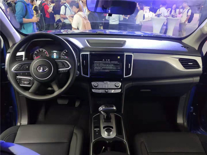 长城走向世界,长城炮全球版两驱舒适型