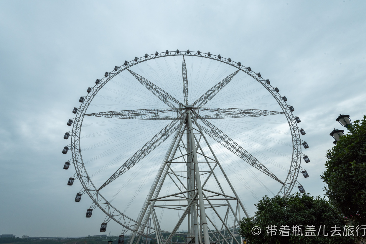 重庆欢乐谷,全国第一座山地版欢乐谷,180的门票是否物有所值