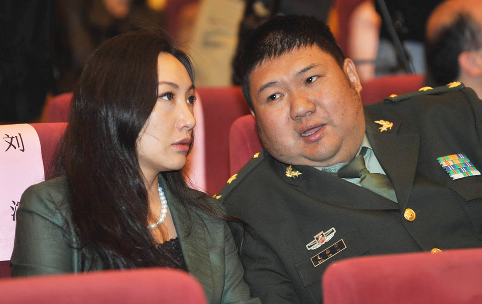 刘滨：毛主席的嫡孙媳妇，当兵后嫁给*新宇毛**，婚后与婆婆宛如姐妹