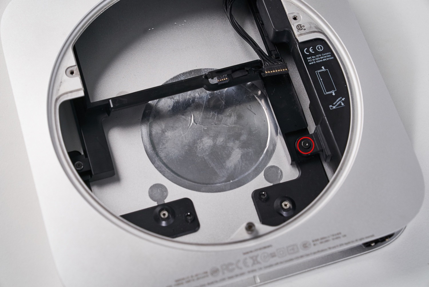 macmini2012安装双硬盘,macmini2012拆解