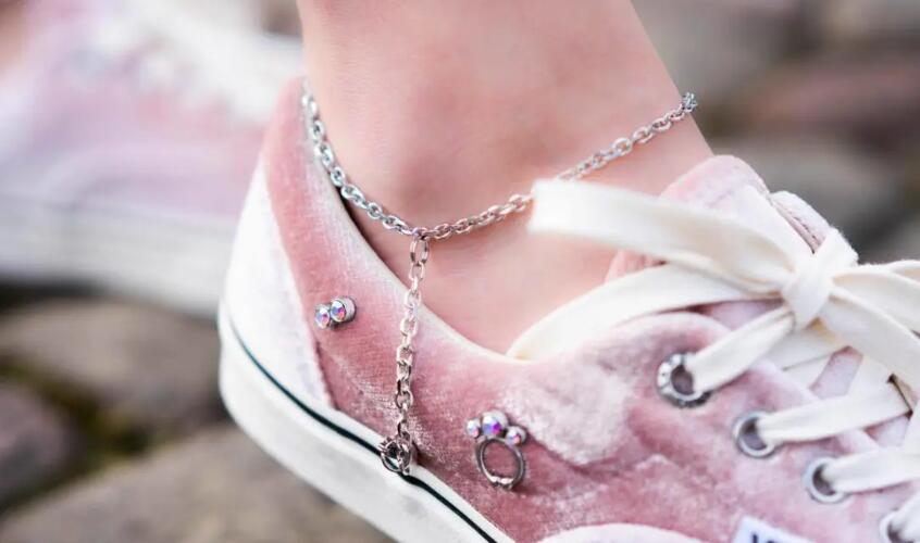 潮流恋上天鹅绒,带你读懂VANS的浪漫