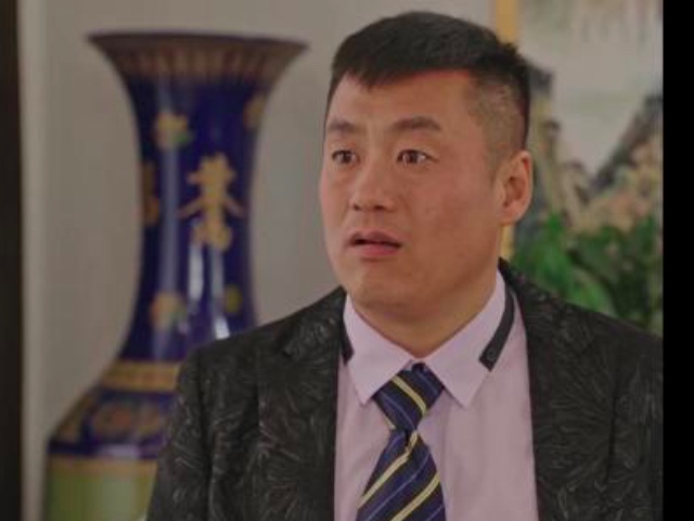 宋晓峰赵本山第几号弟子,赵本山宋晓峰报告