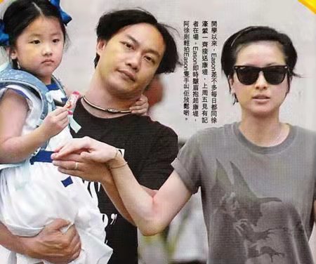 油腻大叔发型2020流行发型,40岁大叔雅痞风格侧背小卷发型