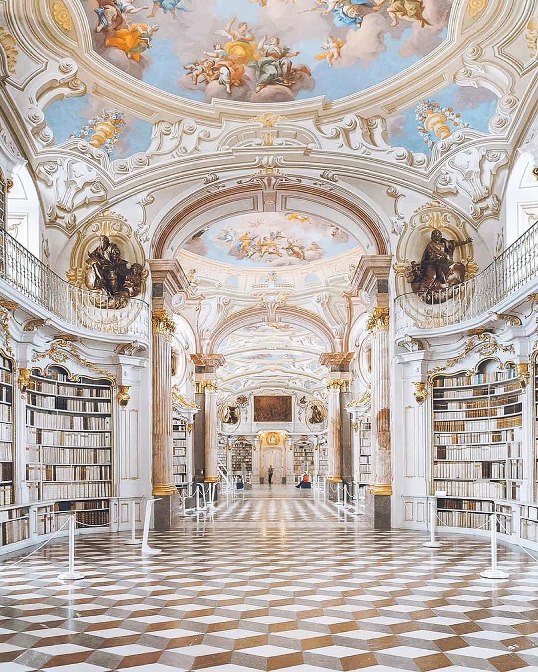 令你左右为难的各路大牌，其实都是一家人——奢侈品的前世今生