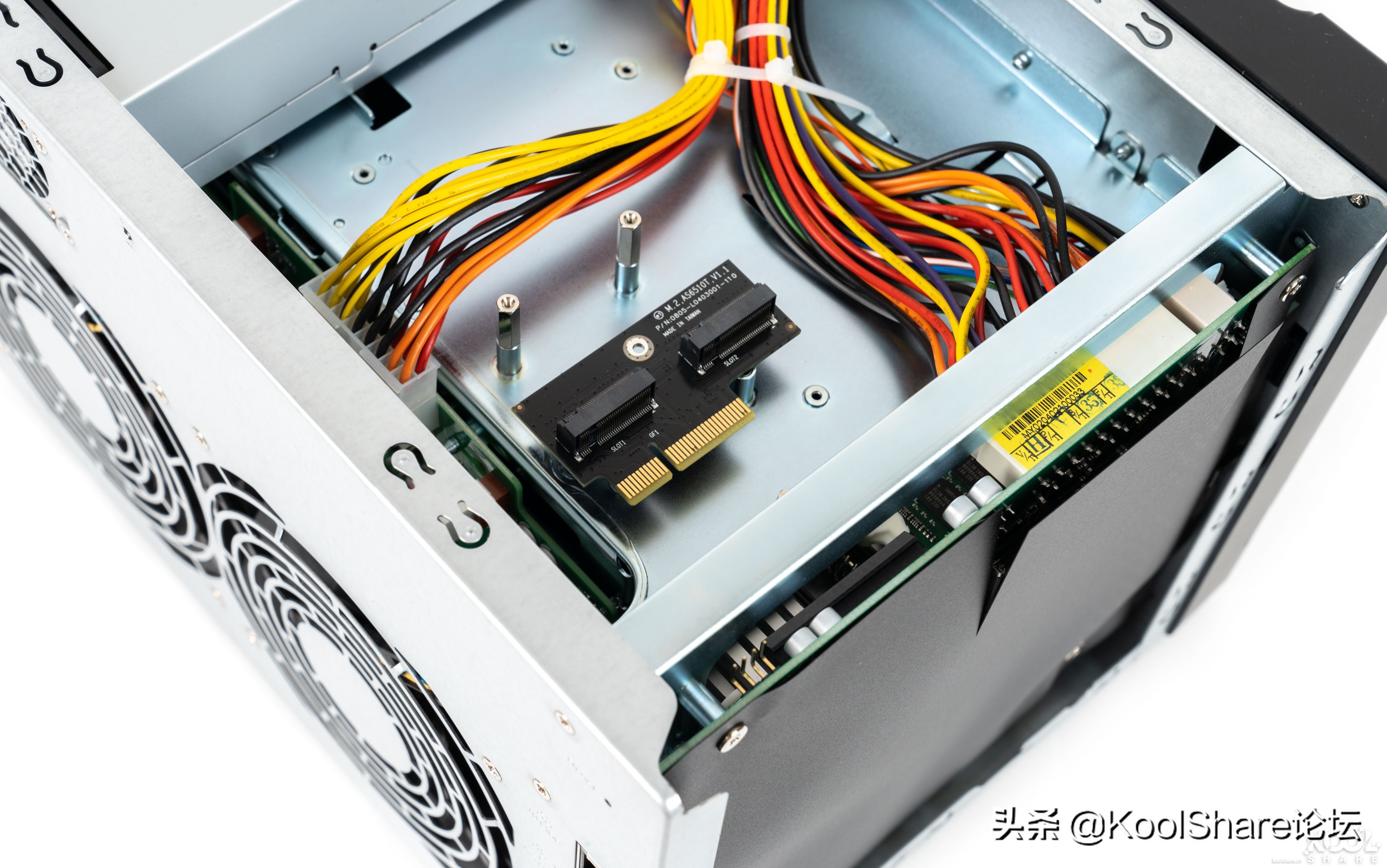 ASUSTOR爱速特旗舰NASAS7110T拆解评测