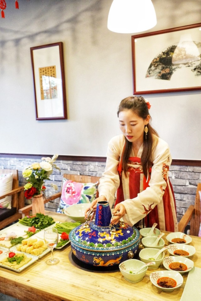 西安穿汉服拍外景的地方推荐,来西安穿汉服看演绎