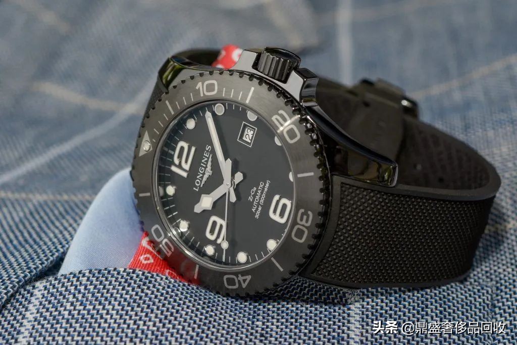 各种手表材质的优缺点,黑色手表什么材质更耐用