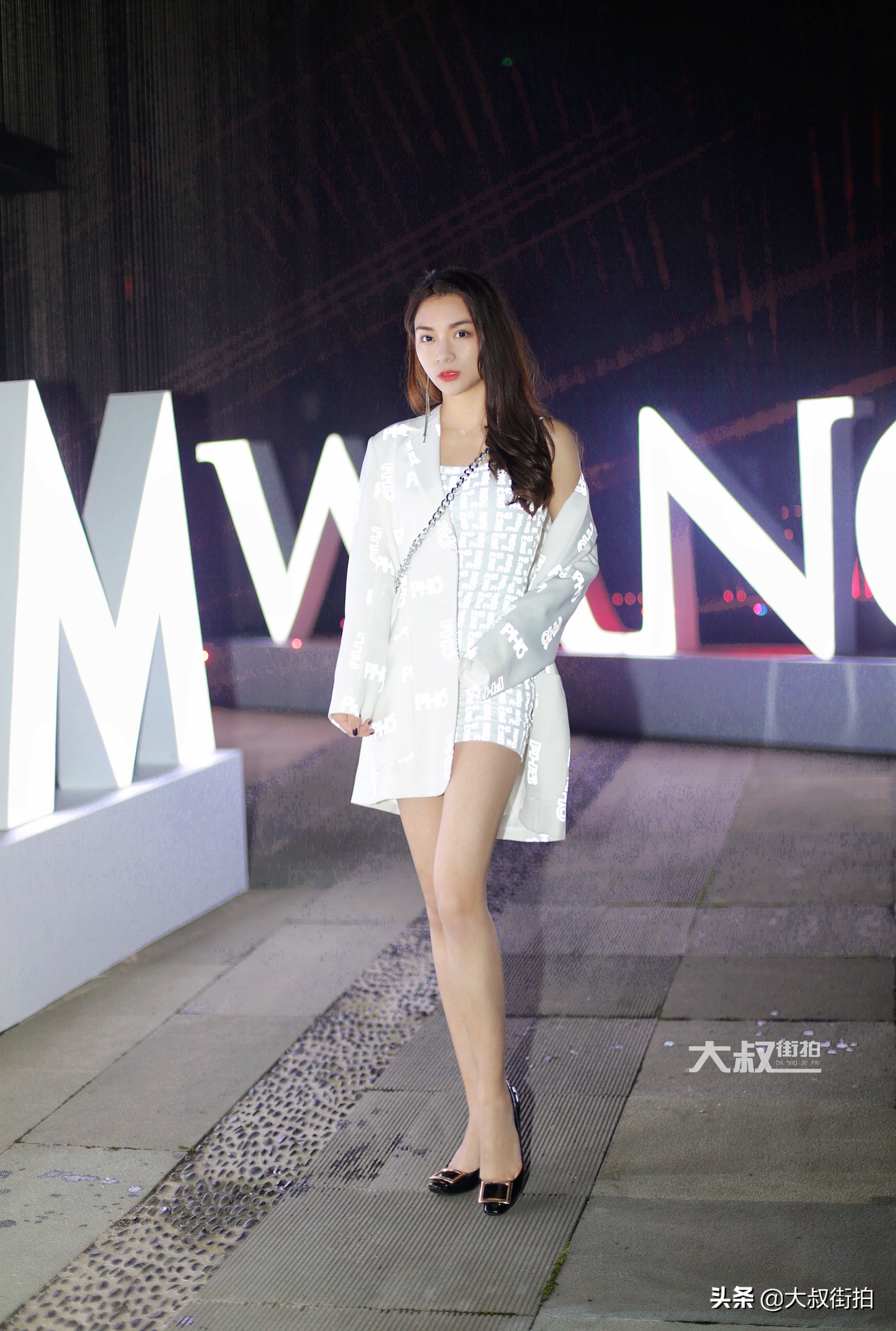 网红型男大叔街拍,大叔走秀视频网红