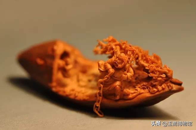 微雕正圆十二金钗核雕,核雕大师微雕作品