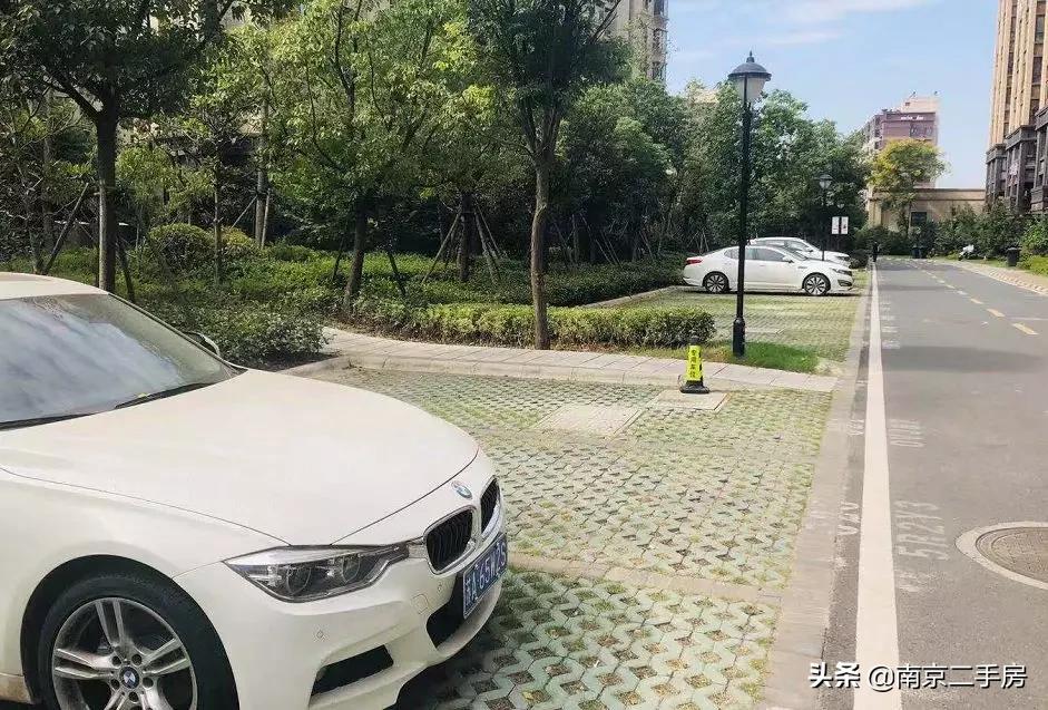 挂牌价高、成交量少!利好提前透支,中介直言:业主太飘了...