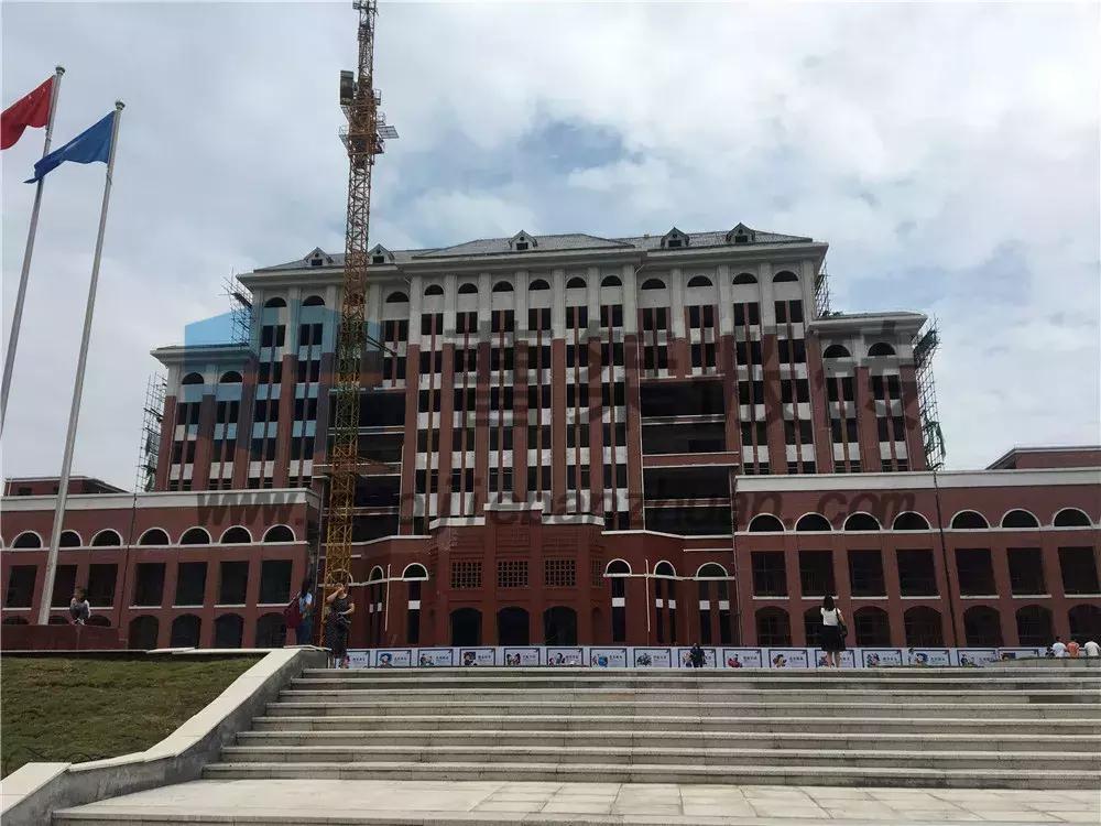 郴州一中新校区有初中部吗,郴州市一中什么时候搬到新校区