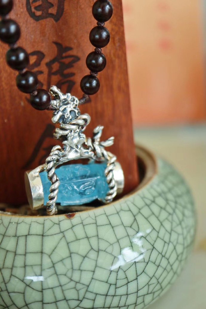 海蓝宝属水的佩戴好吗,海蓝宝的五行属性是什么呢