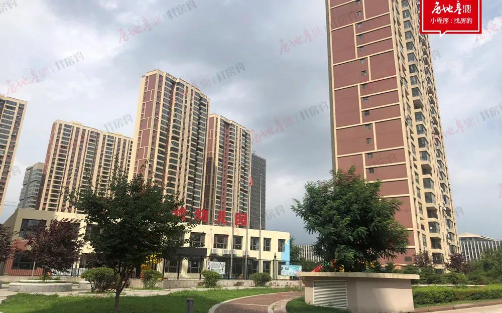 配套成熟的二手房与有规划的新房,有配套的房子