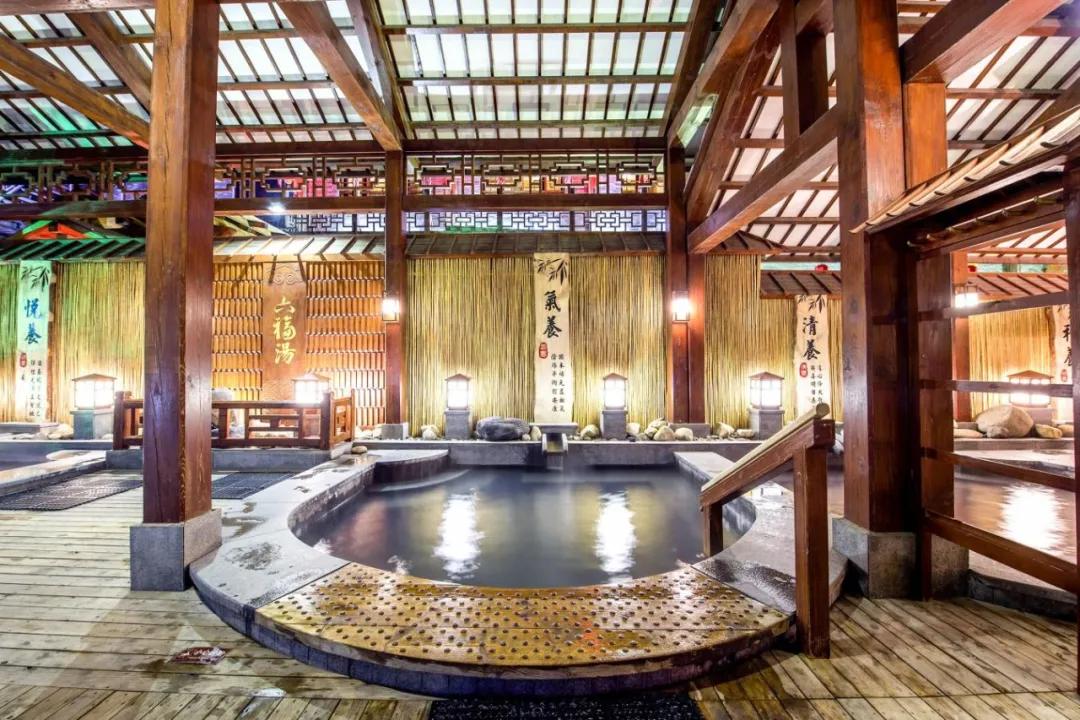 清明春游，官宣大庆五条炫彩路