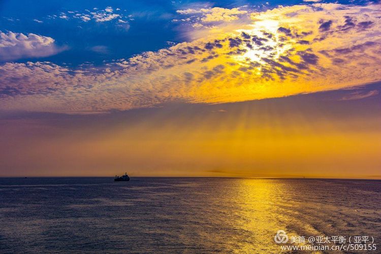 广岛长崎核爆后场景,日本长崎迷人夜景