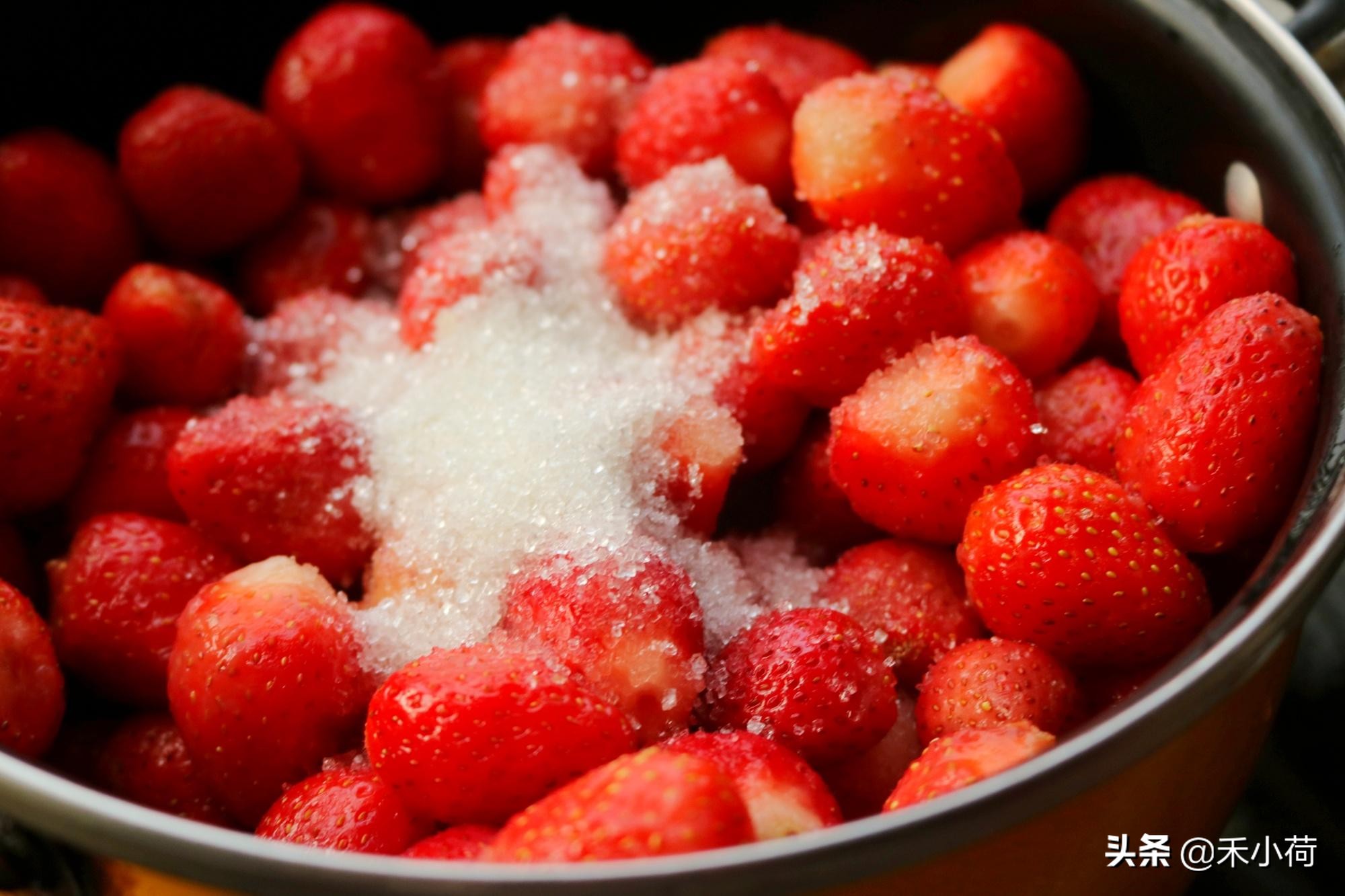 草莓酱怎么做才能更香,做草莓酱的简单方法还好吃