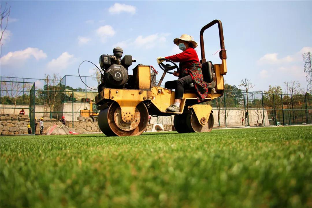 内江体育中心足球场,内江开放的足球场