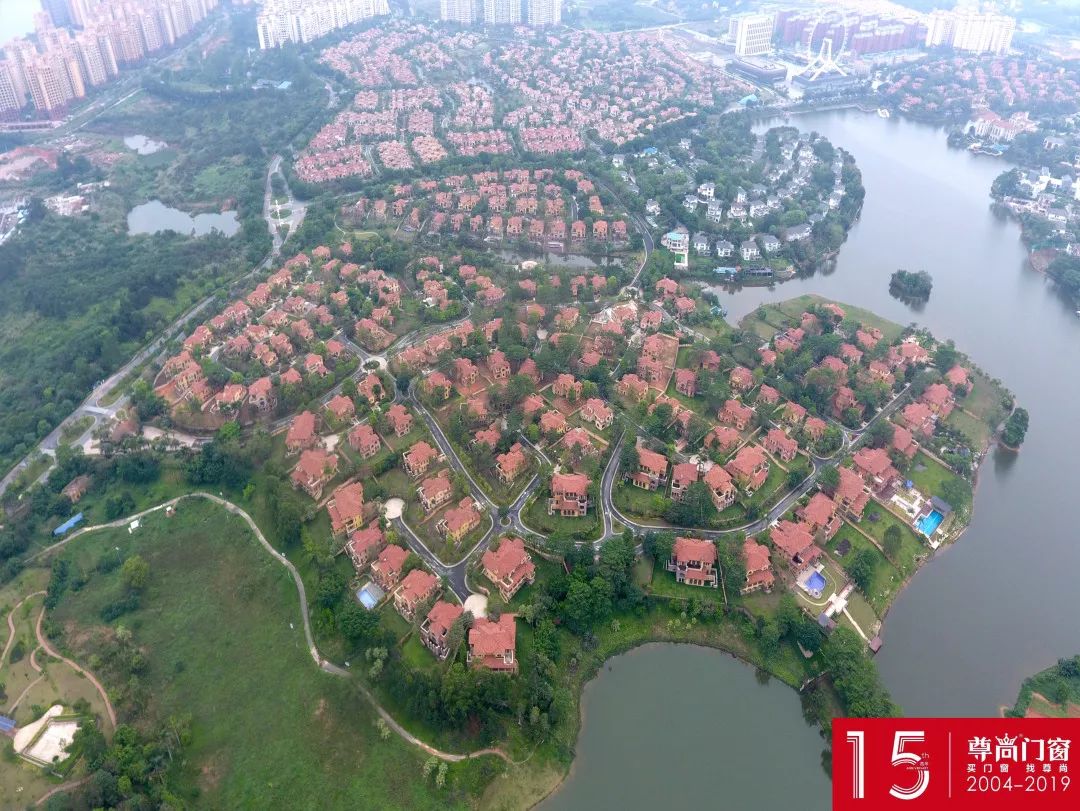 当派丽丰胜遇见尊尚——法式防腐木邂逅现代阳光房