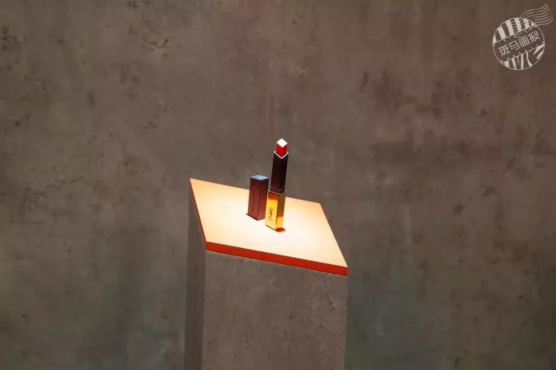 ysl在香港开了家美妆快闪酒店,ysl在上海哪里