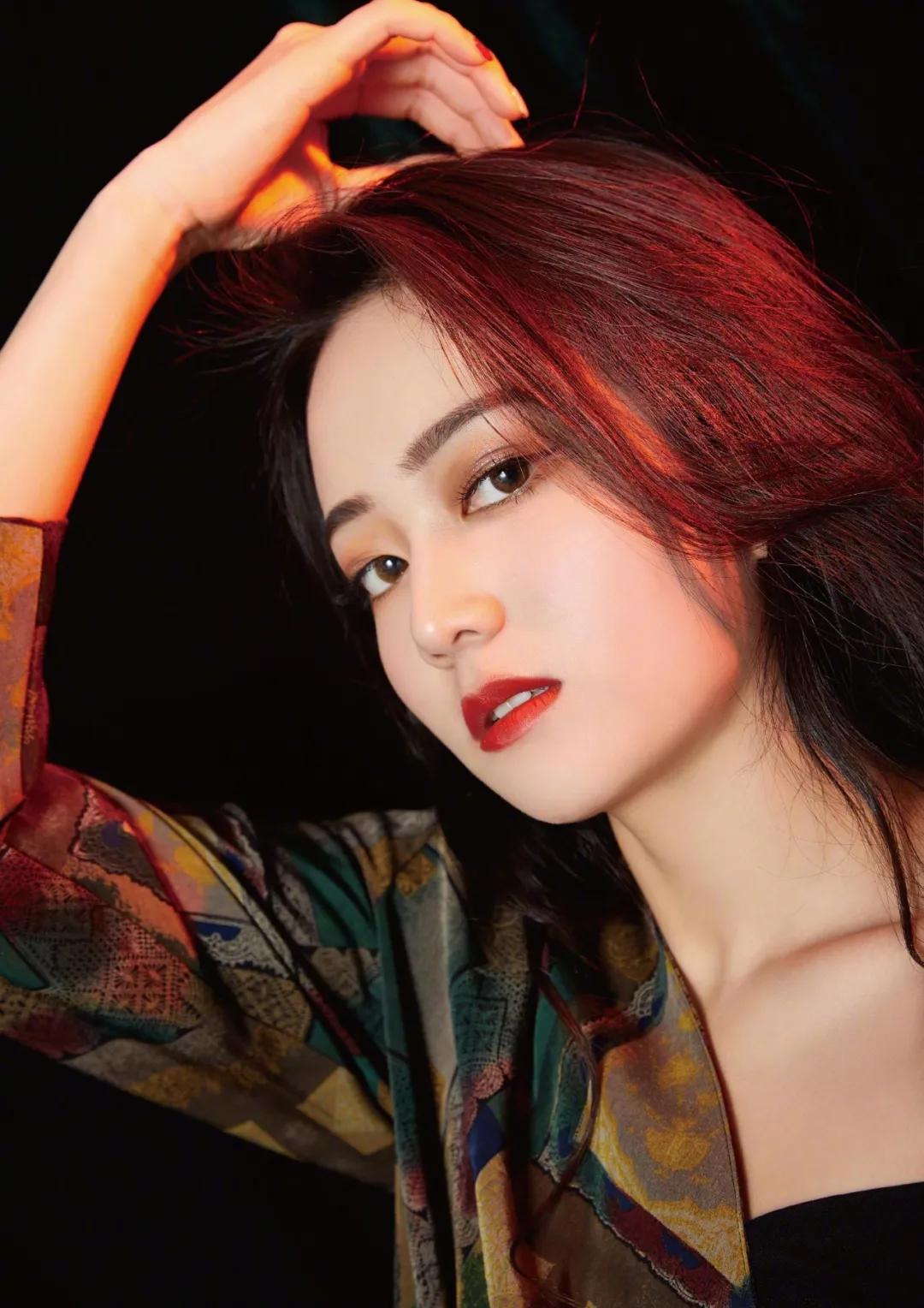 李佳琦力荐的爆款，时尚圈都在用的好东西，你有几只？