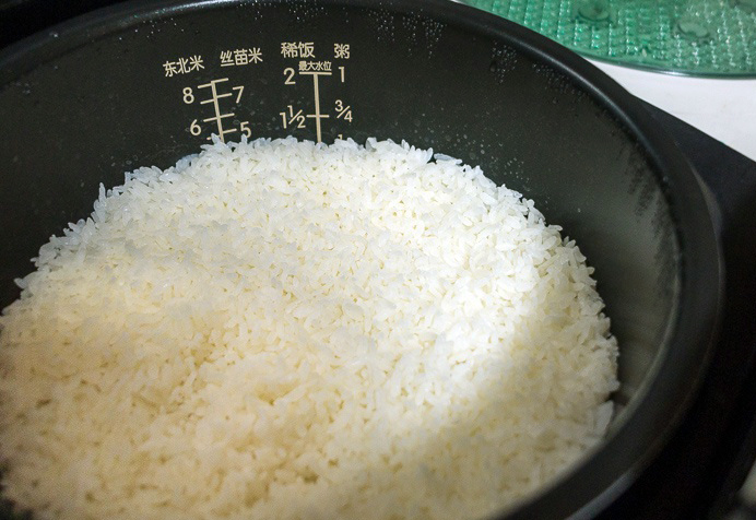 美的ih电饭煲对比测评,美的电饭煲vs九阳电饭煲