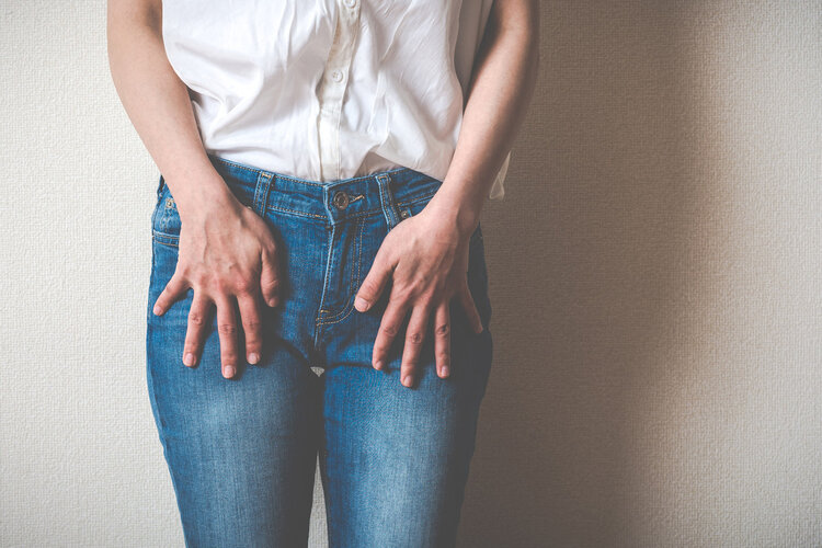 女的脸上长青春痘什么原因,不长青春痘说明什么原因