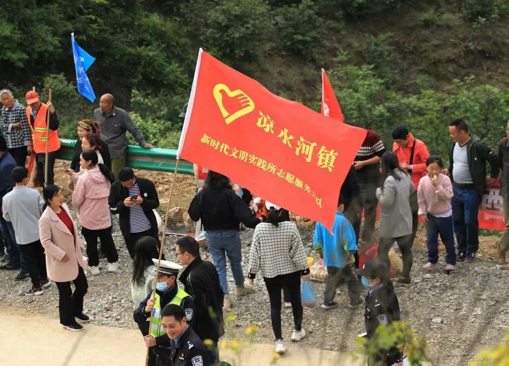 人间最美四月天，十里樱桃红满园