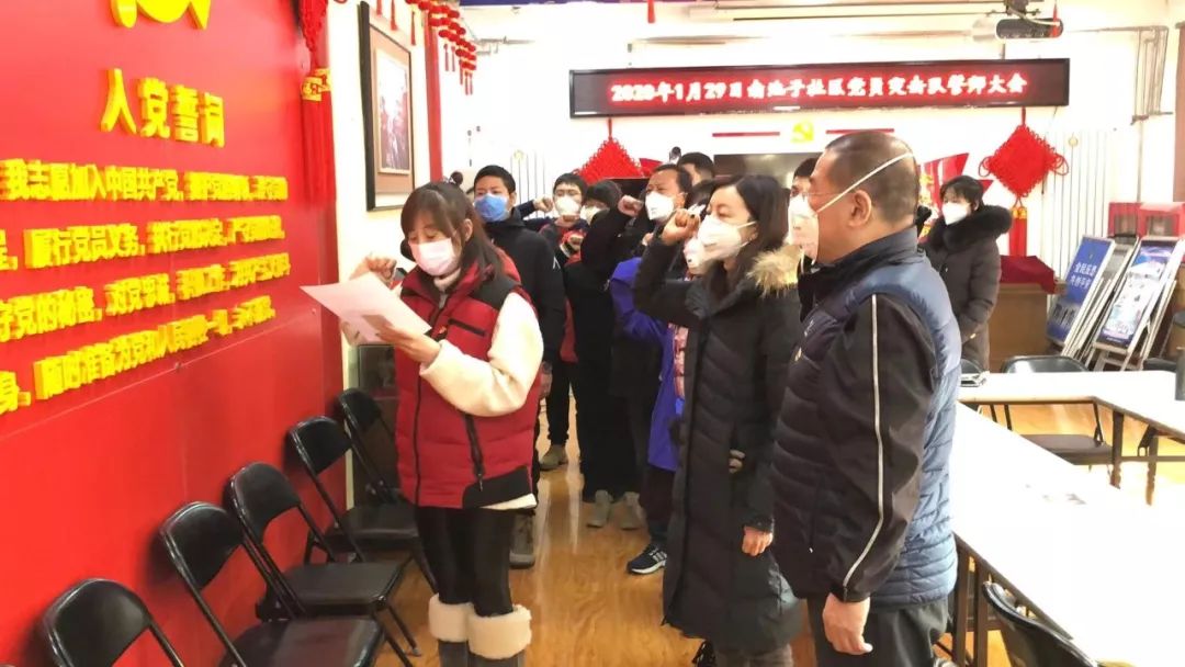 宽城筑牢社区疫情防控防线,社区民警筑起疫情防控红色堡垒