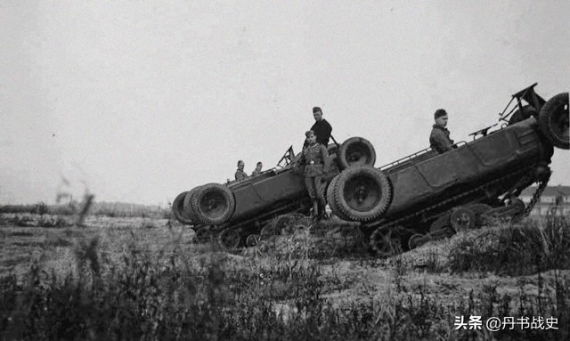 车轮朝天的奥地利ADMK轮履两用运输车，最后都便宜了德国人