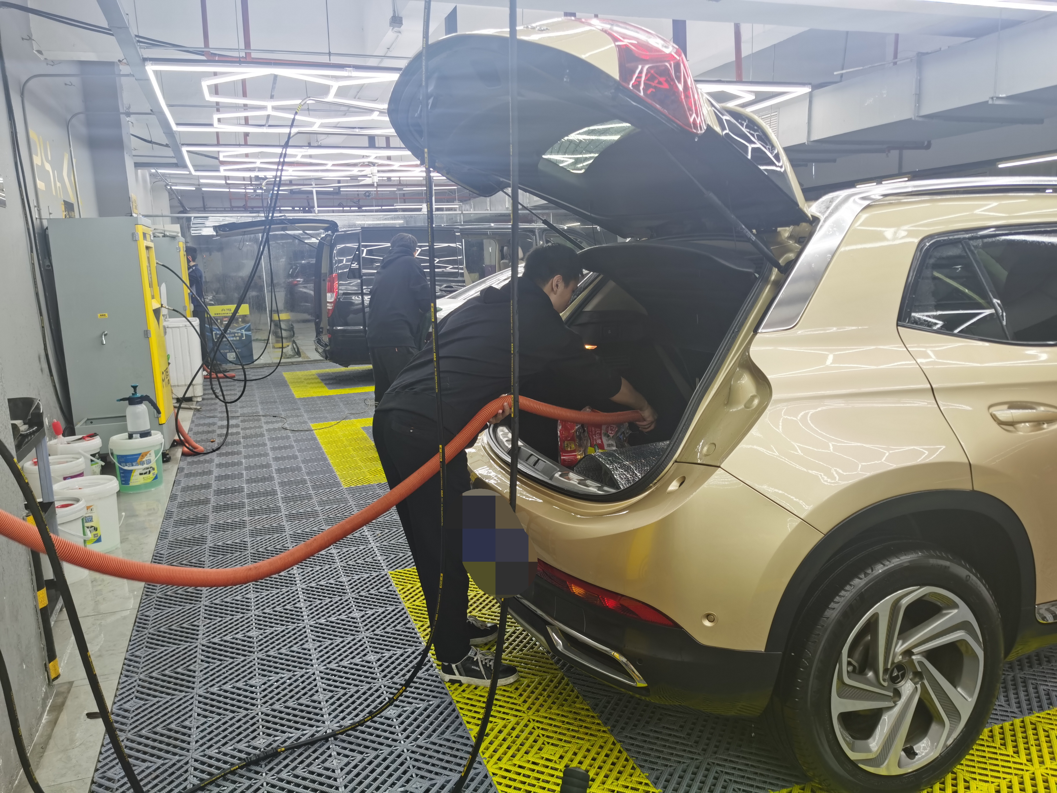 共享智能自助洗车,未来城市洗车的主流模式