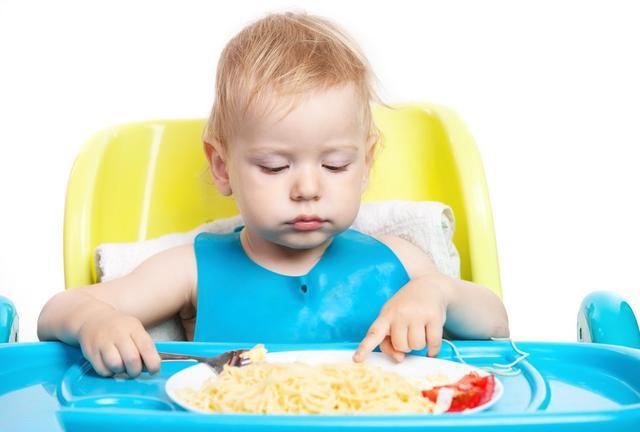 宝宝积食捏脊正确手法完整视频,宝宝积食肠胀气按摩的正确手法