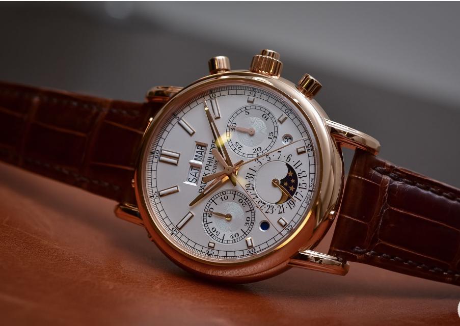 百达翡丽5204R分秒计时万年历