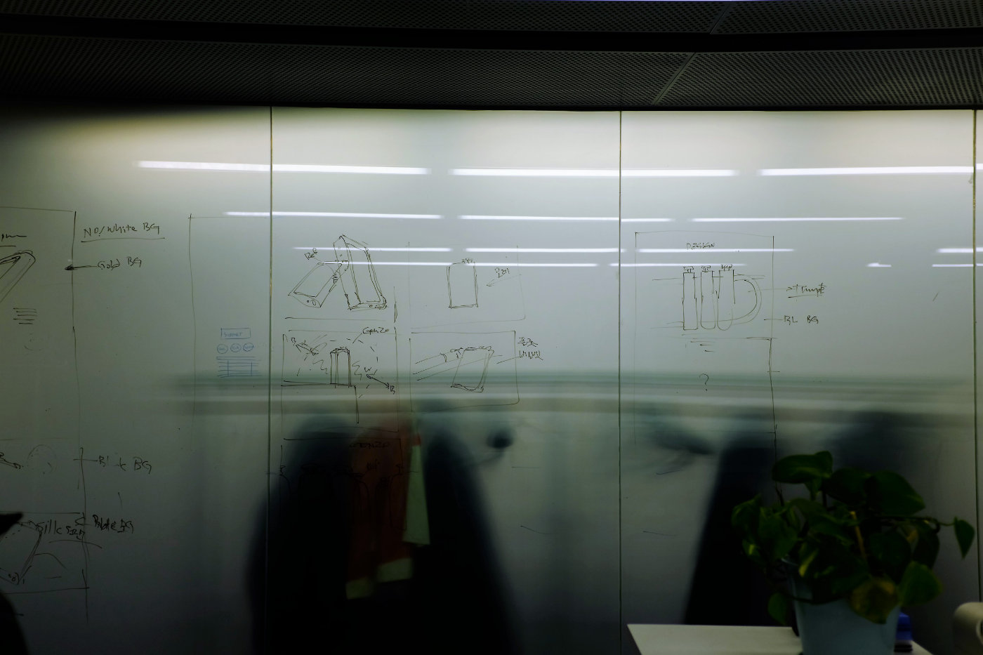 指标爆表的新旗舰声音强悍无敌COWON爱欧迪PL*放播**器