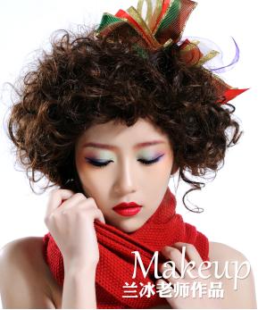 深圳市美容化妆美甲纹绣培训学校,乌鲁木齐正规化妆培训机构学校