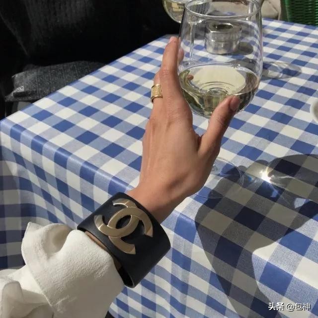 vintagedior虞书欣,杨幂虞书欣gucci