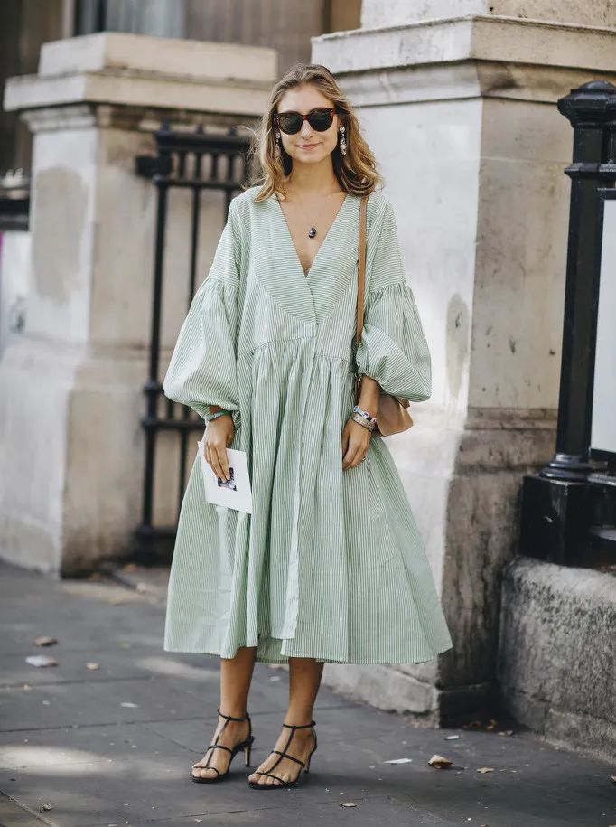 矮个子穿娃娃裙,穿娃娃裙适合扎的发型