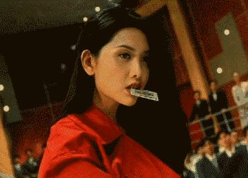 他白手起家逆袭巨富，还娶到了全香港男人的“欲望”