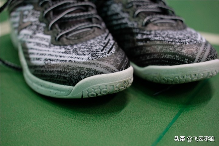 飞云a922评测,羽毛球鞋排行榜前十名中羽