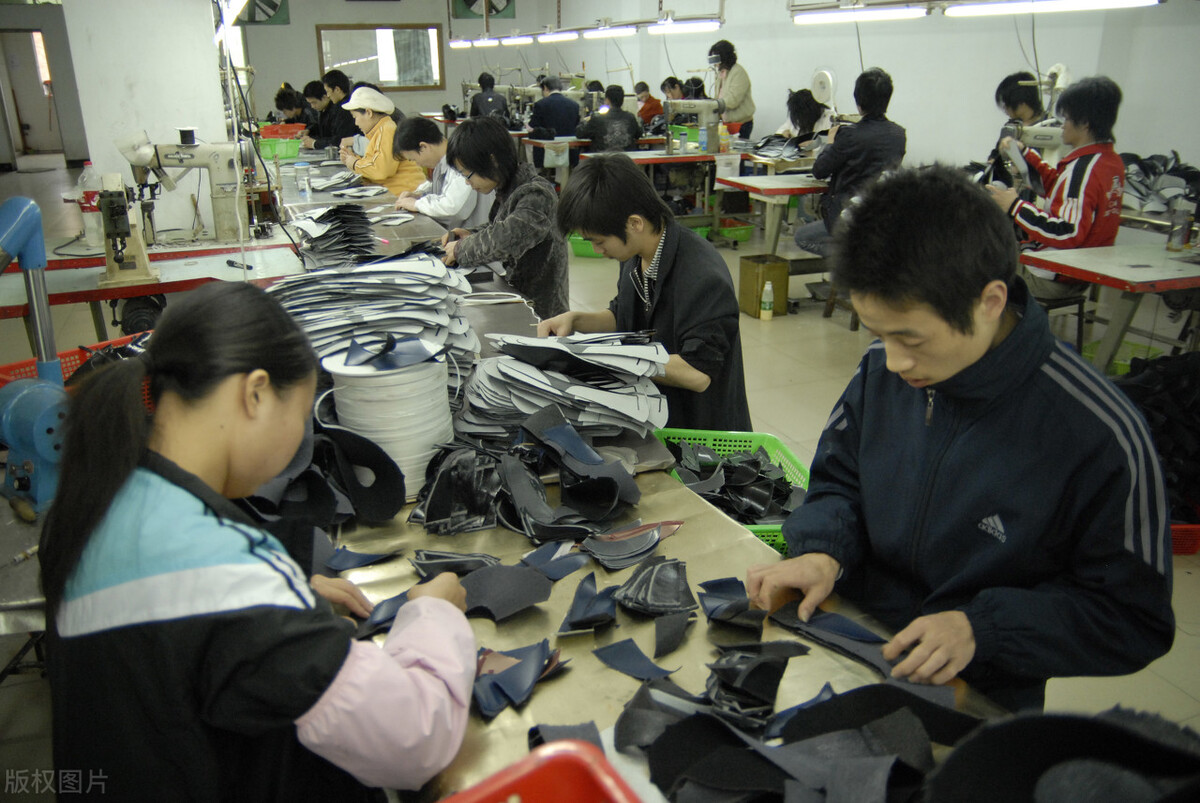 高考结束后我就踏上了打工的路,高考结束去工厂打工