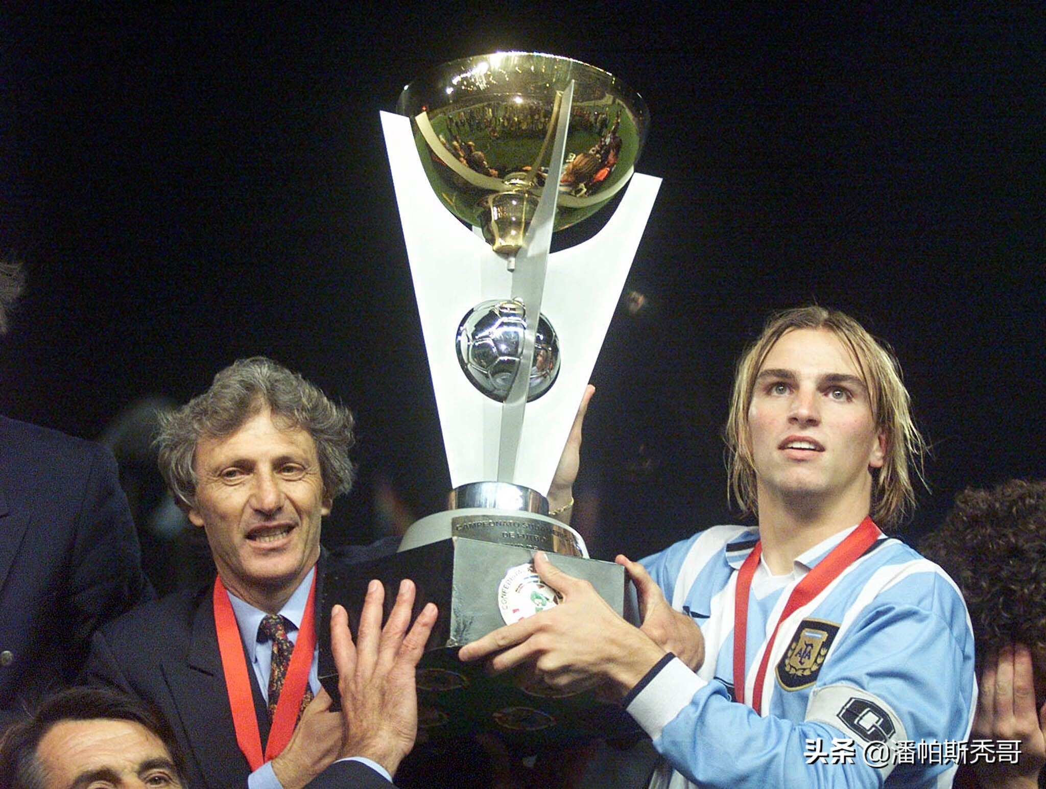 他是被低估的中场大师，被皇马埋没多年，却让巅峰梅西徒呼奈何