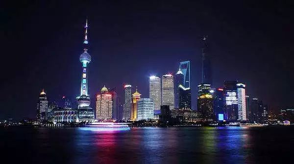 这一份公交交通指南，带你玩转上海各大景点