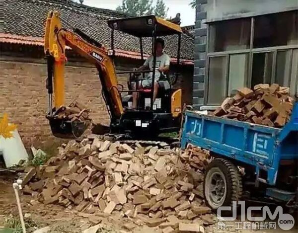 滑移装载机为什么被淘汰了,滑移装载机发展现状