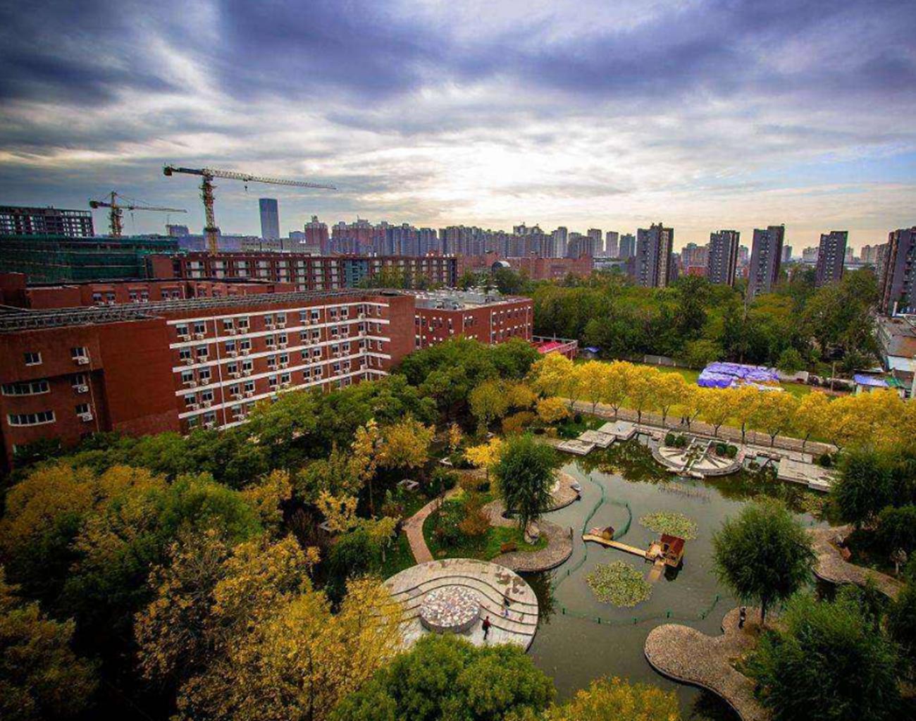 中国宿舍环境最好的大学排名,国内宿舍最差的六所大学