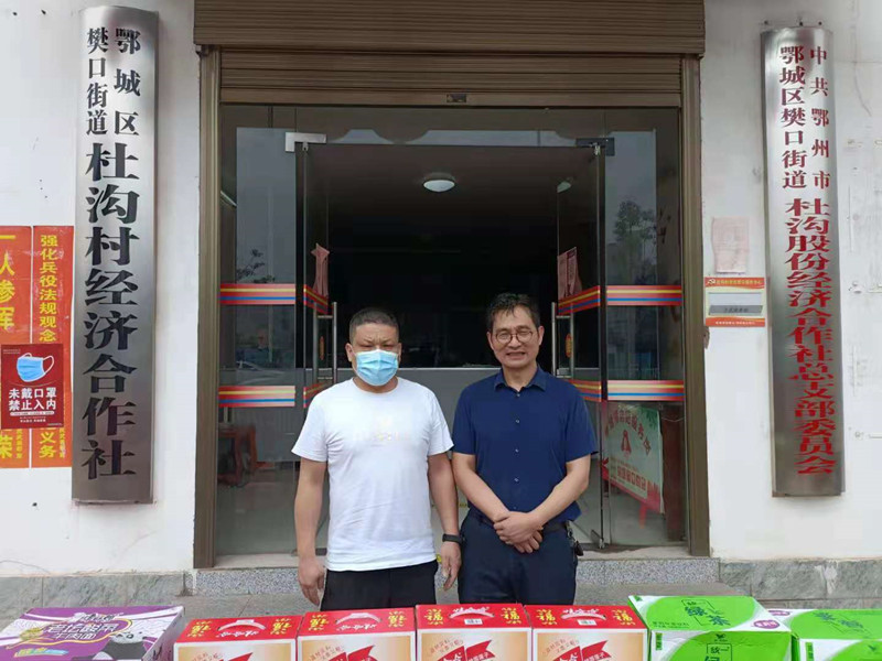 助力疫情防控志愿者们在行动,积极行动助力村域疫情防控一线