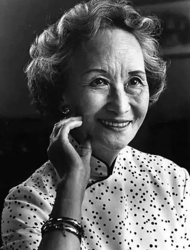 90后女生欠巨债被赶出家门完整版,90后被网贷